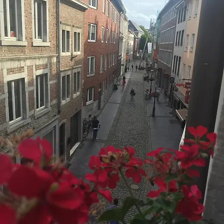 3 Konige Am Dom 아파트